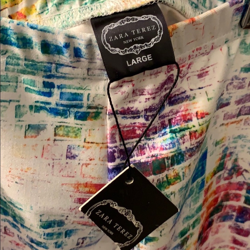 Terez Face Off Cat' Graphic Leggings - Picture 7 of 9